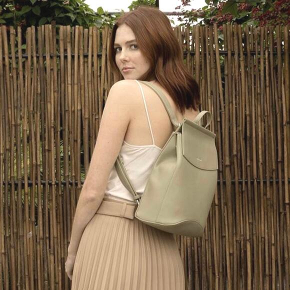 VEGAN PIXIE MOOD The Kim Backpack IN SAGE GREEN - Picture 1 of 14